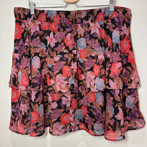 Torrid 2 Black Pink Floral Tiered Mini Skirt Ruffles Skater 2X Whimsigoth Flirty - Picture 3 of 7